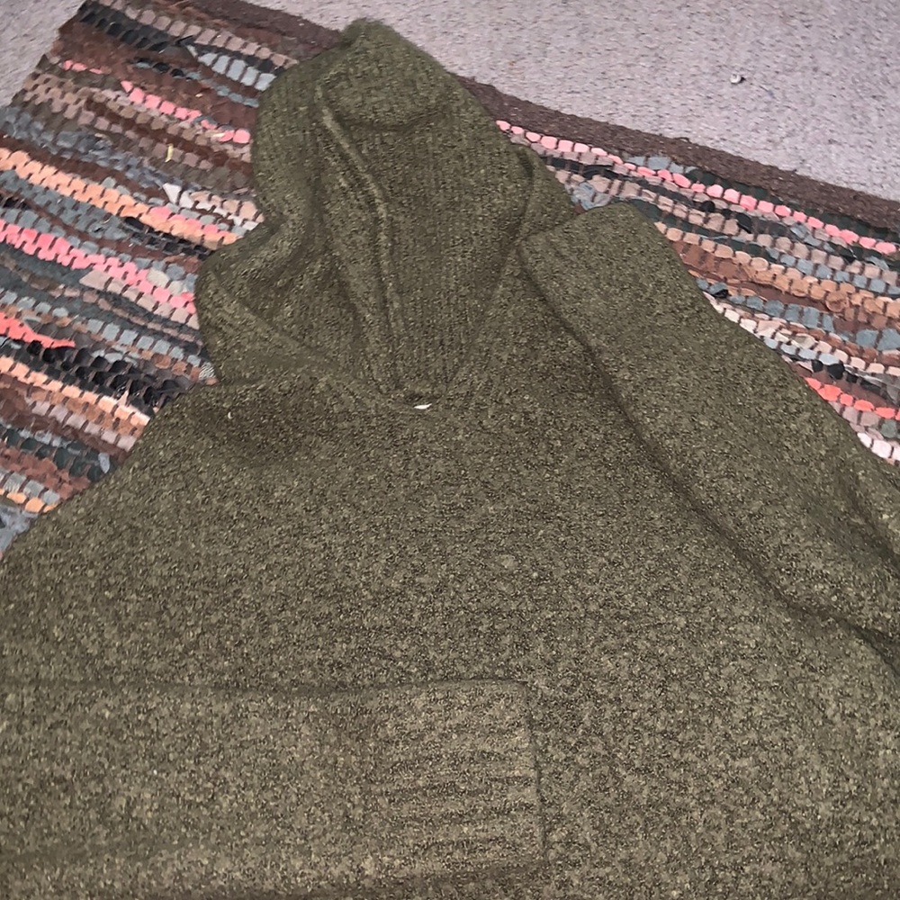 army green sweatshirt